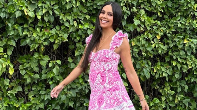 Cristina Pedroche con un vestido con estampado floral. 