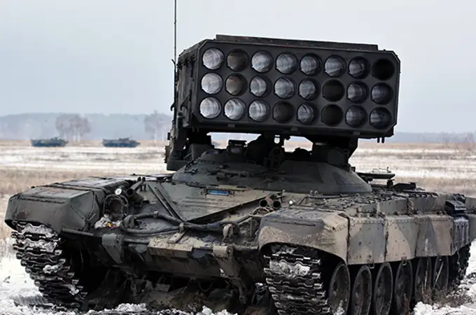 Así está devastando Ucrania el TOS-1A, el lanzacohetes termobárico capaz de vaporizar cuerpos humanos
