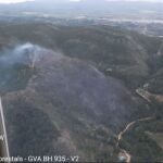 Un incendio forestal en Genovés (Valencia) obliga a desalojar una urbanización 