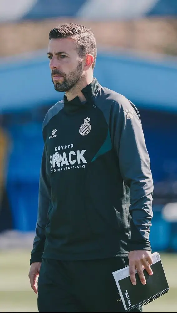 Luis García, nuevo entrenador del RCD Espanyol en el entrenamiento