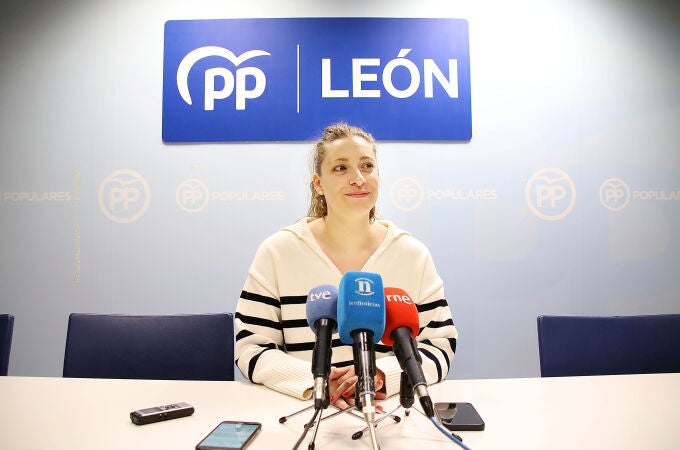 Ester Muñoz cree que la crisis con la candidata de León “se ha resuelto de forma satisfactoria para todos”