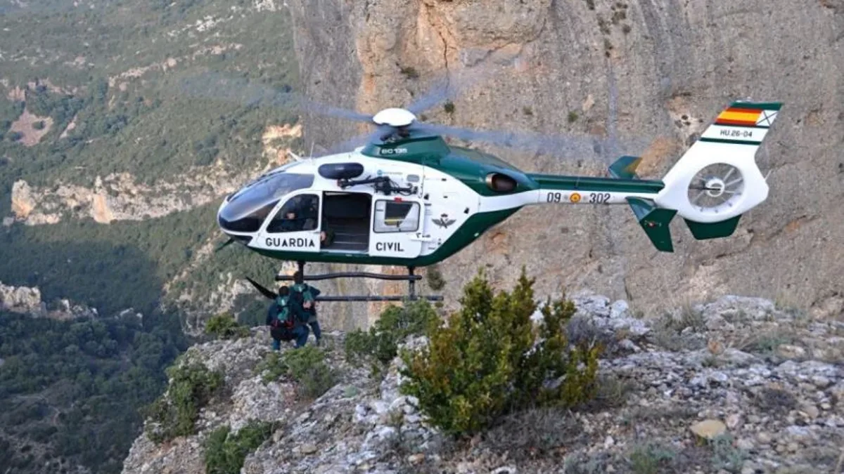 Primer rescate aéreo de Guardia Civil en montaña con visores nocturnos