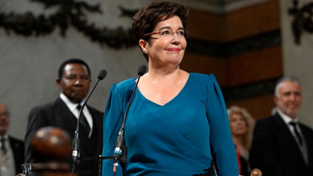 Dolores Corbella ingresa en la Real Academia Española de la Lengua