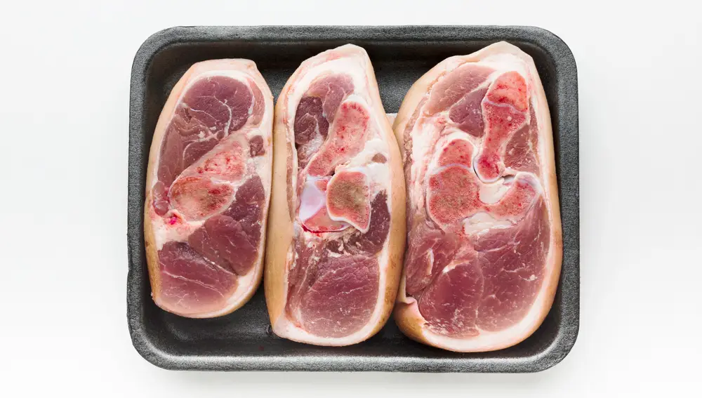 Destapan la amenaza oculta en la carne del súper: contiene bacterias multirresistentes a los medicamentos