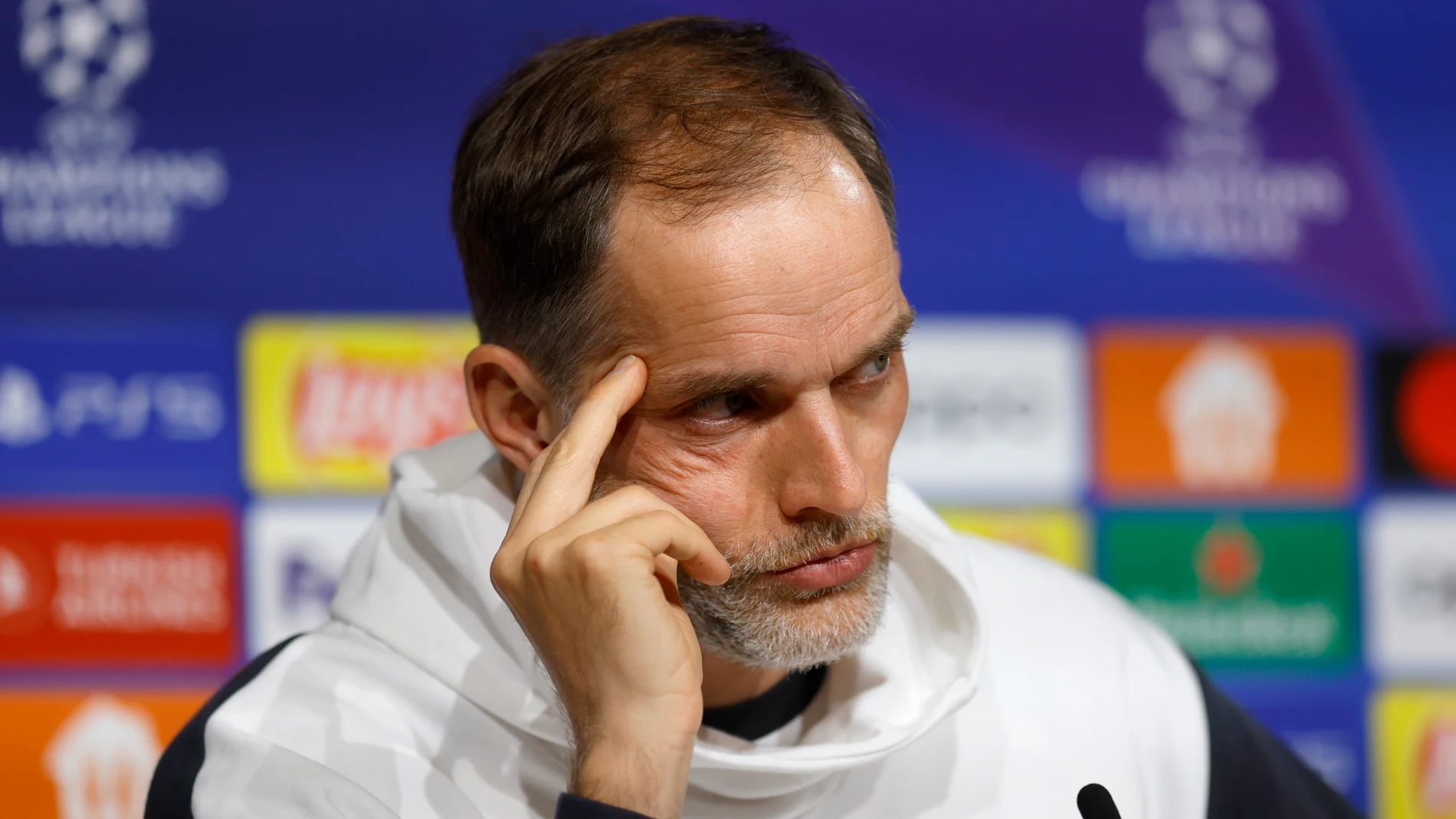 Munich (Germany), 18/04/2023.- Bayern's head coach Thomas Tuchel attends a press conference in Munich, Germany, 18 April 2023. FC Bayern Munich will face Manchester City in their UEFA Champions League quarterfinal second leg soccer match on 19 April 2023 in Munich. (Liga de Campeones, Alemania) EFE/EPA/RONALD WITTEK 