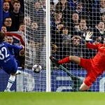 Courtois hizo una parada decisiva ante Cucurella