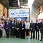 La reina Sofía conoce el Banco de Alimentos de Zamora