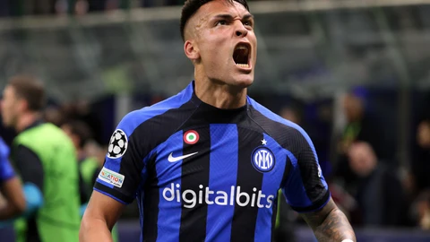 Lautaro Martínez grita el gol que marcó ante el Benfica.