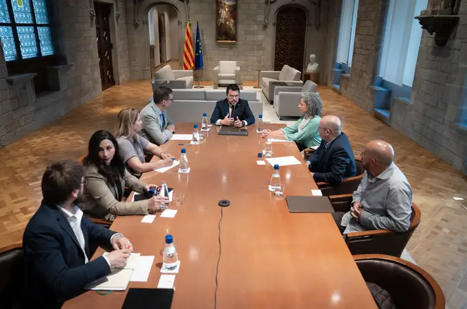 Aragonès lanza cinco preguntas para su nuevo referéndum de independencia