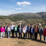 Belén Izquierdo junto a su equipo con el que concurrirá el 28-M en Soria capital