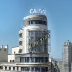Encendido del nuevo letrero del hotel Capitol en la Gran Vía de Madrid