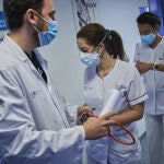 Profesionales sanitarios en el Hospital La Princesa de Madrid el pasado 3 de abril de 2023.