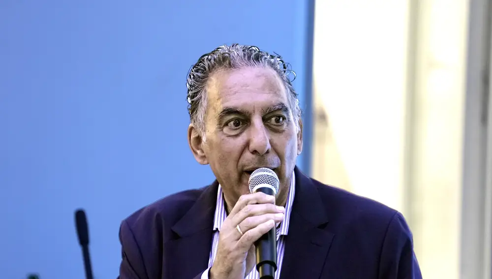 Manuel Torres, director de publicidad de LA RAZÓN, moderó la tercera mesa de la noche