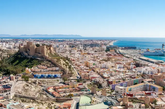 Unanimidad política: Almería necesita un nuevo modelo de ciudad