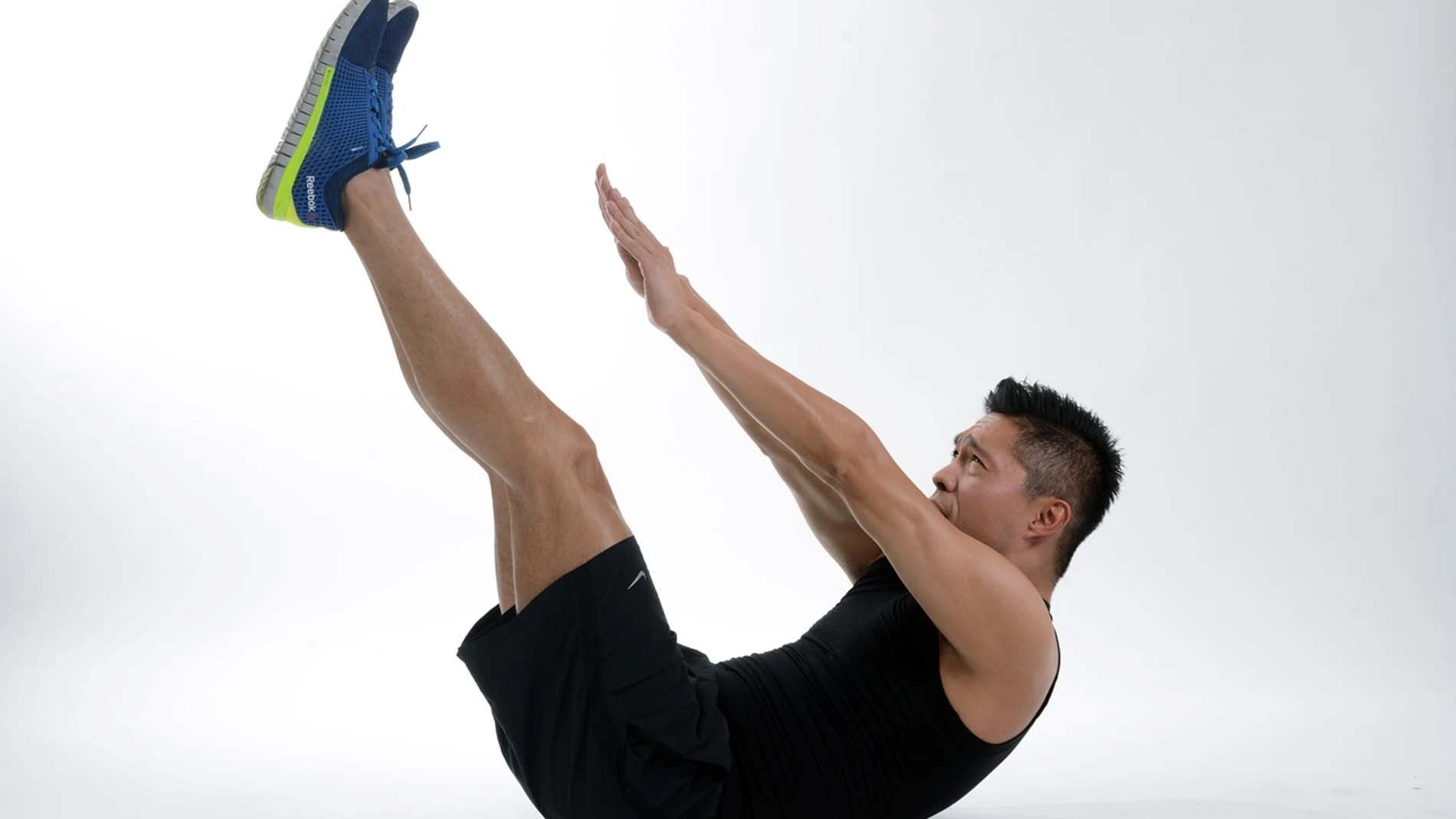 Pilates en la pared: los 5 mejores ejercicios para fortalecer los brazos