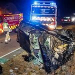 Estado en el que quedó el vehículo tras el accidente en el que ha muerto una persona de 63 años