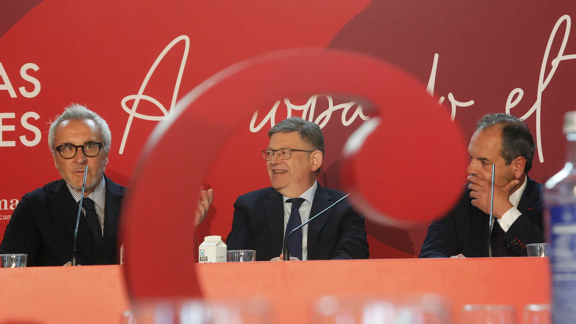 Jesús Navarro, Ximo Puig y Carlos Baño ayer en la conferencia del president.