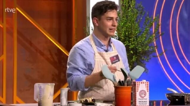 A Jeremy le sale caro su plato minimalista en 'MasterChef11'