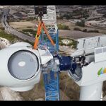 Instalación de aerogenerador en uno de los parques eólicos de Iberdrola de Burgos