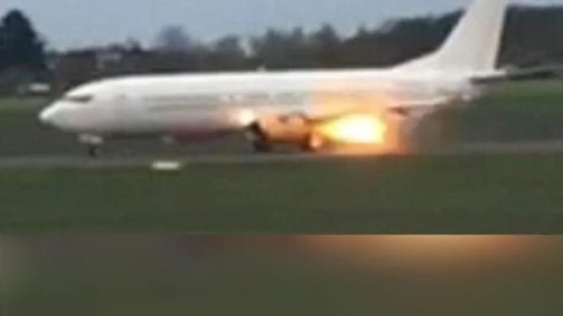 Incendio en el avión del Arsenal