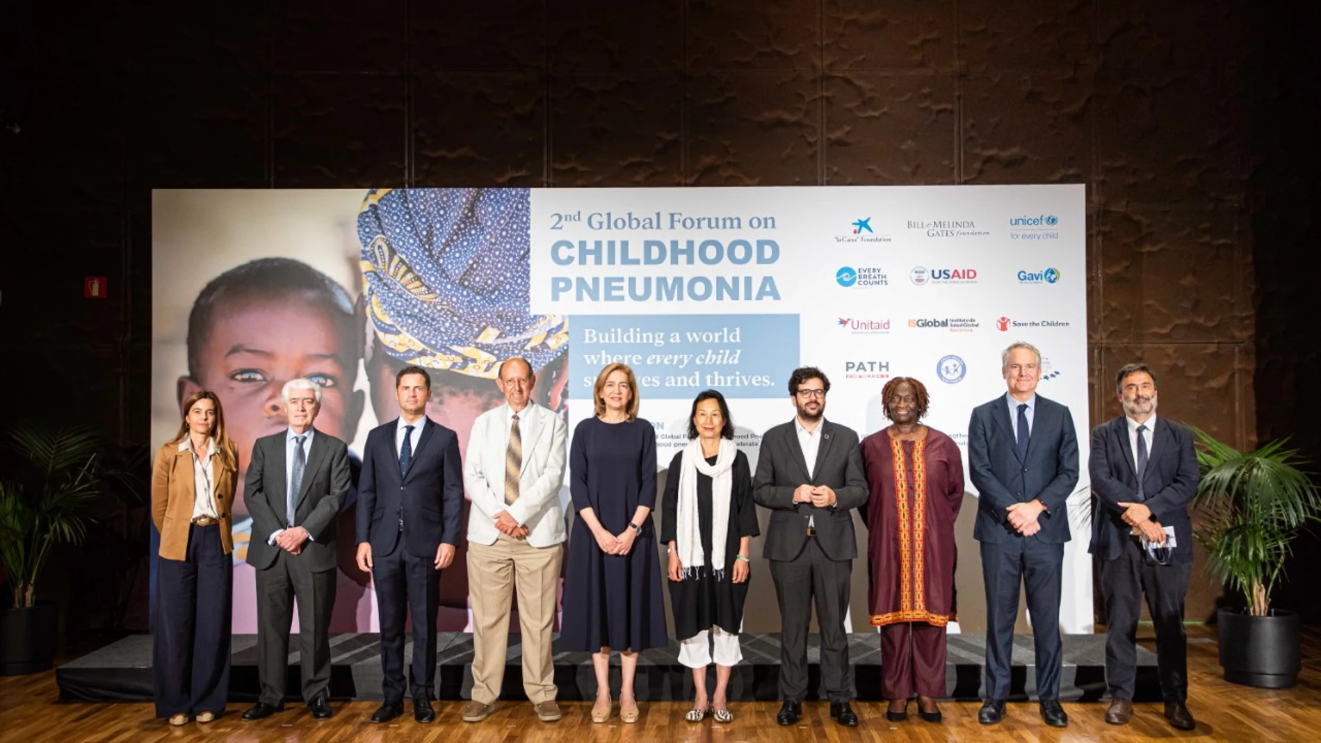 300 personalidades de 14 gobiernos participan en el foro