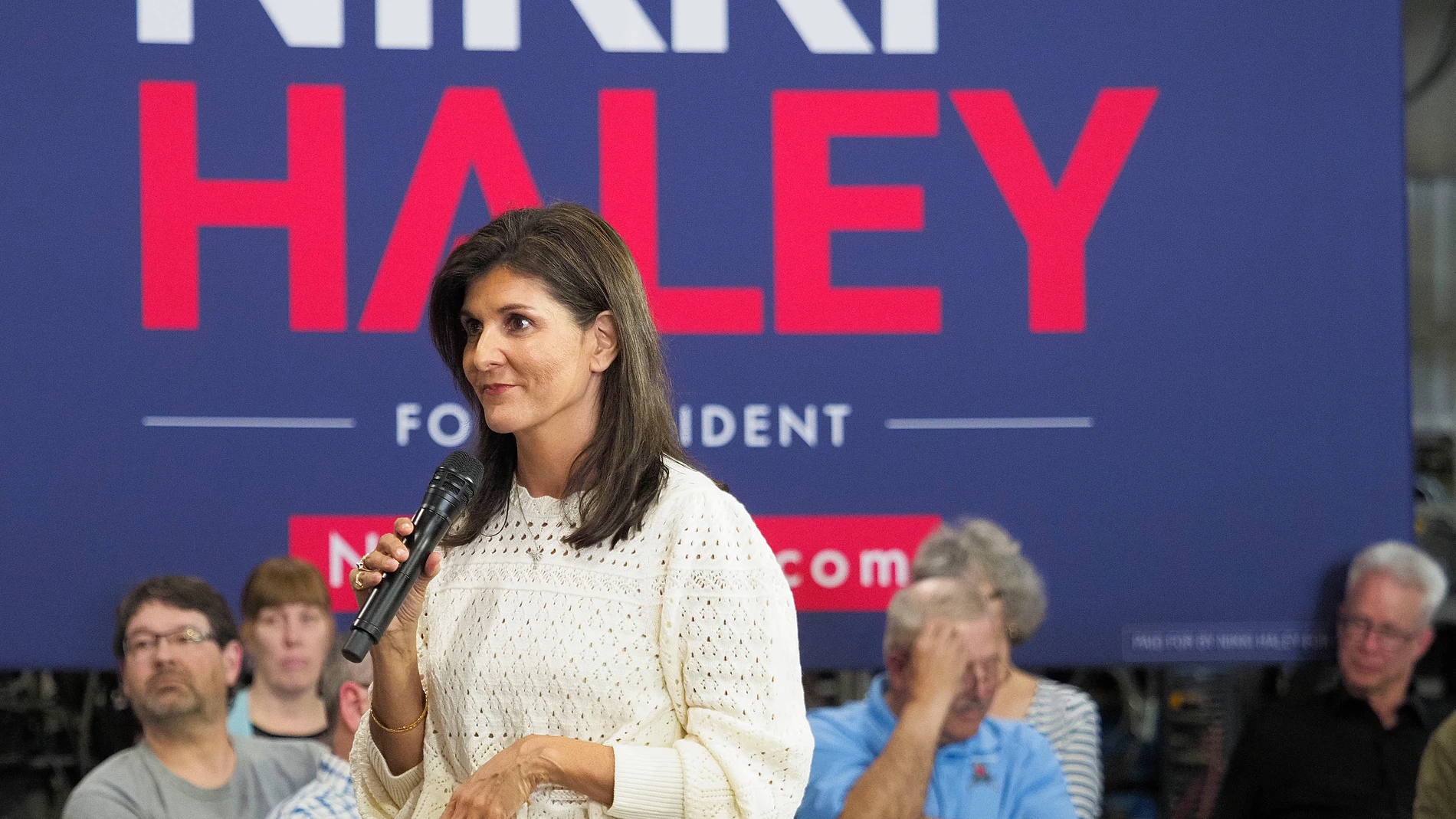 April 10, 2023, Salix, Iowa, USA: Former South Carolina Governor and U.N. Ambassador Nikki Haley begins her quest for the 2024 Republican nomination for president as she meets and talks with a small group of people as she kicks off a campaign jaunt through Iowa Monday, April 10, 2023 at the Port Neal Welding Company near Salix, Iowa. 10/04/2023