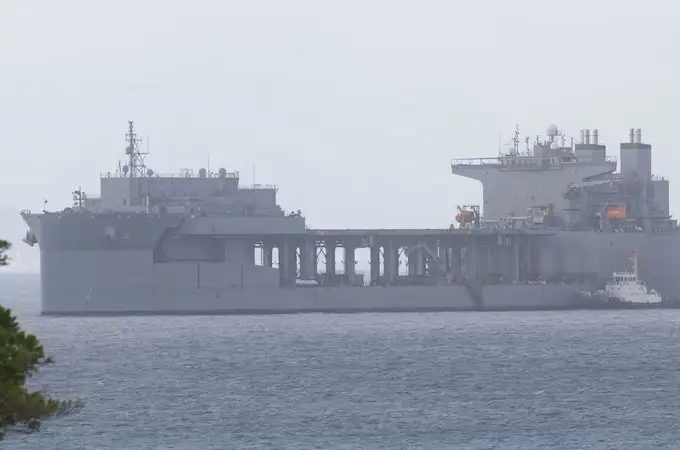 Así son las Bases Marítimas Expedicionarias, los gigantescos buques de guerra de la Armada estadounidense mayores que portaaviones