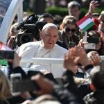 Pope Francis arrives to celebrate a holy mass at Kossuth Lajos' Square during his visit in Budapest on April 30, 2023, the last day of his tree-day trip to Hungary. 