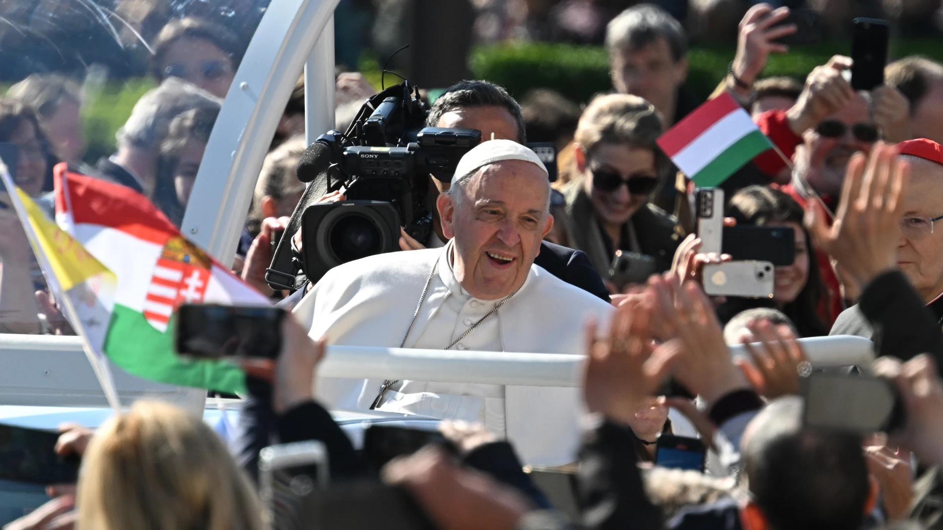 Pope Francis arrives to celebrate a holy mass at Kossuth Lajos' Square during his visit in Budapest on April 30, 2023, the last day of his tree-day trip to Hungary. 