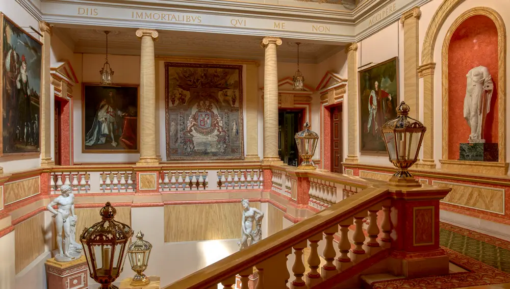 Escaleras principales del Palacio de Liria