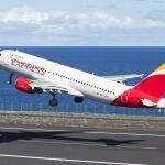 Economía/Empresas.- Iberia Express reinicia los vuelos entre Madrid y Menorca