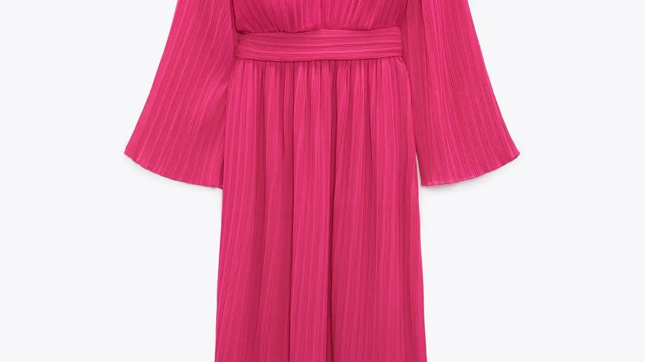 Vestido midi plisado