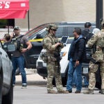 La Policía rodea el centro comercial de Texas (EE UU)