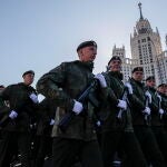 Russian servicemen rehearse for Victory Day parade in Moscow