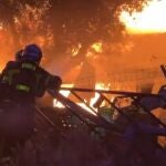 Arden varias infraviviendas en un incendio en Fuenlabrada