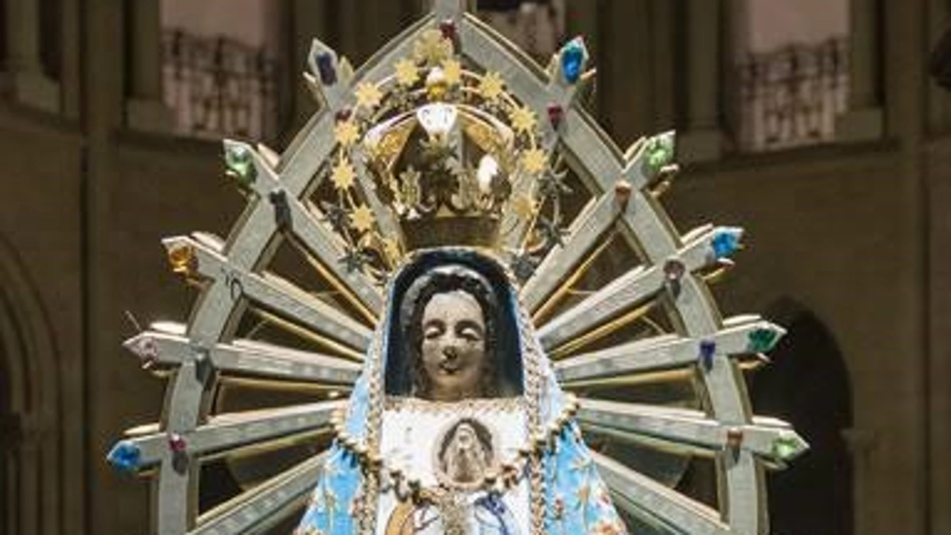 Virgen de Luján coronada