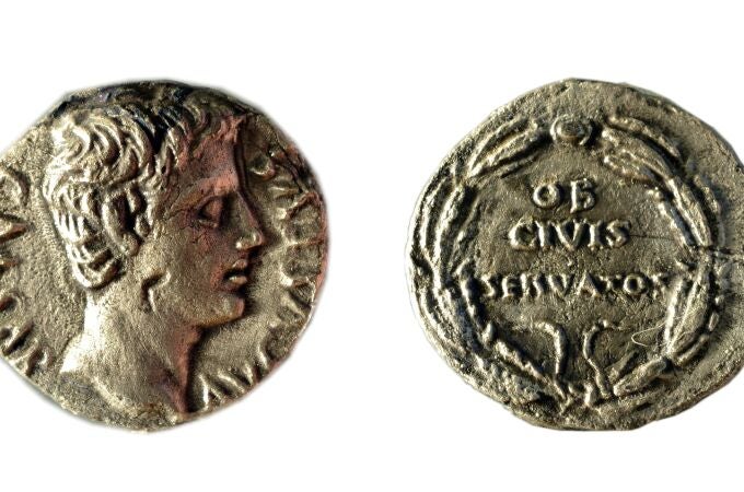 Condenado tras intentar vender "140 monedas" antiguas procedentes de "expolios arqueológicos"