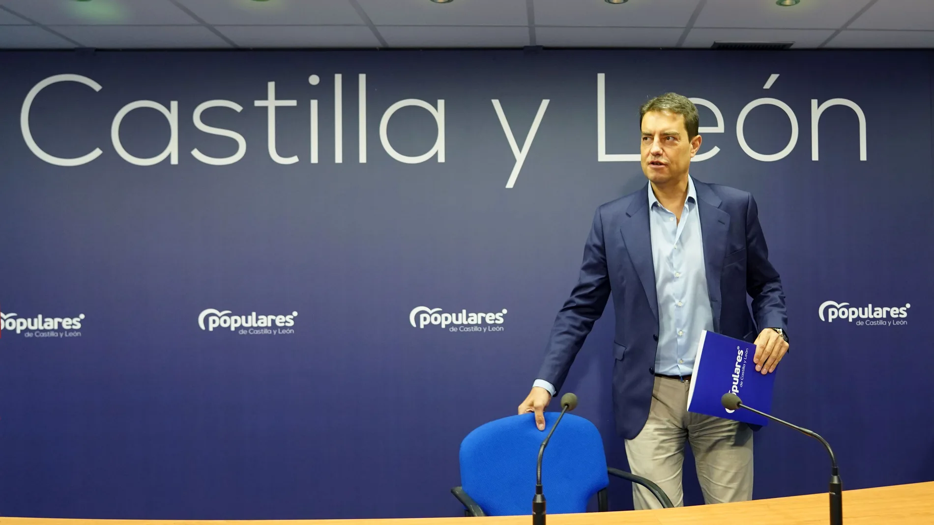  El coordinador y responsable de la campaña electoral del Partido Popular de Castilla y León, Ángel Ibáñez, presenta la campaña de las elecciones municipales del 28 de mayo