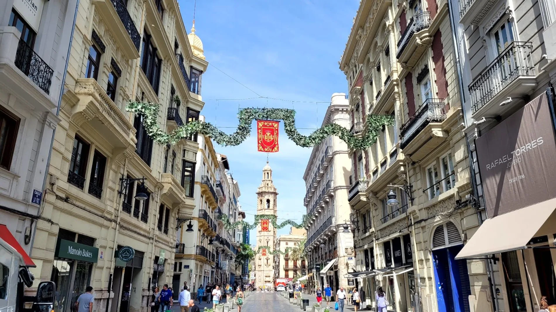 Decoración de la calle de la Paz de Valencia