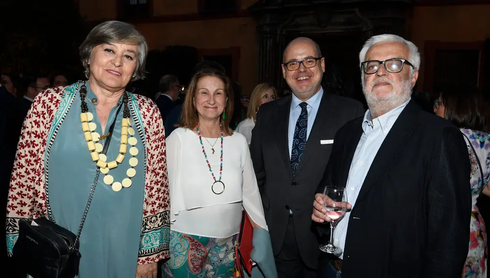 Anabel Moreno, Concha Vicedo, Eduardo Carrera y Manuel Grosso