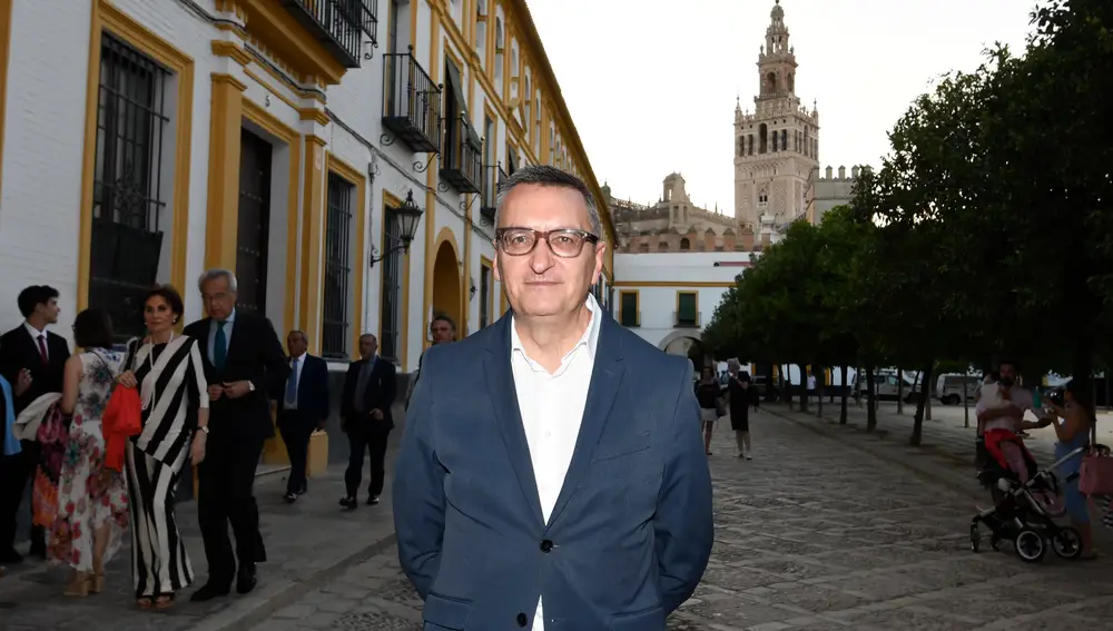 El escritor Salvador Gutiérrez