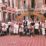 Huelva.- Cajasol.- Giahsa y Cajasol reparten 27.000 bricks de agua entre las hermandades del Rocío de la provincia