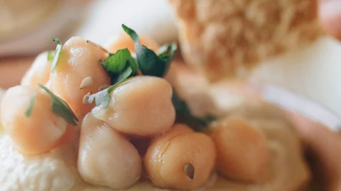 El hummus es uno de los platos más sencillos, más populares y más deliciosos del mundo