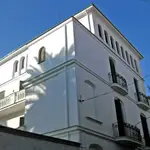 Una imagen de la fachada de la Casa Ramon Matalonga