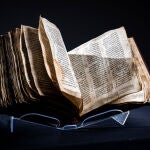 La biblia hebrea más antigua y completa vendida en Nueva York por 38,1 millones de dólares