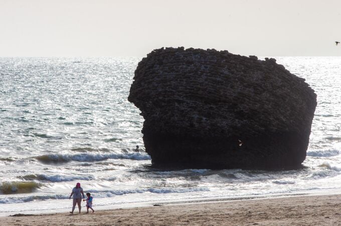 El popular "tapón" de Matalascañas, ubicado en el litoral de Almonte (Huelva)