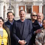El presidente del PP del País Vasco, Carlos Iturgaiz, visita Valladolid para apoyar Jesús Julio Carnero