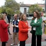Virginia Barcones arropa a la candidata del PSOE de Peñaranda de Bracamonte