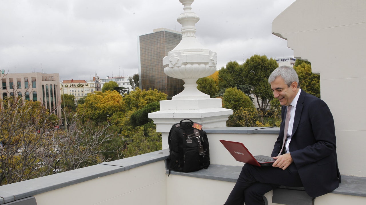 Luis Garicano, economista, y su crítica a España: "Nos parecemos más a un país latinoamericano que a uno europeo"