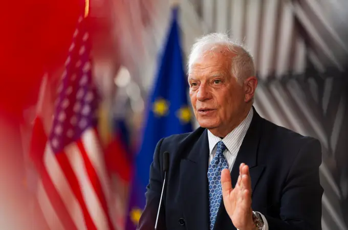 Borrell insta a acabar con la unanimidad en política exterior para evitar bloqueos como el de Hungría en la ayuda a Ucrania